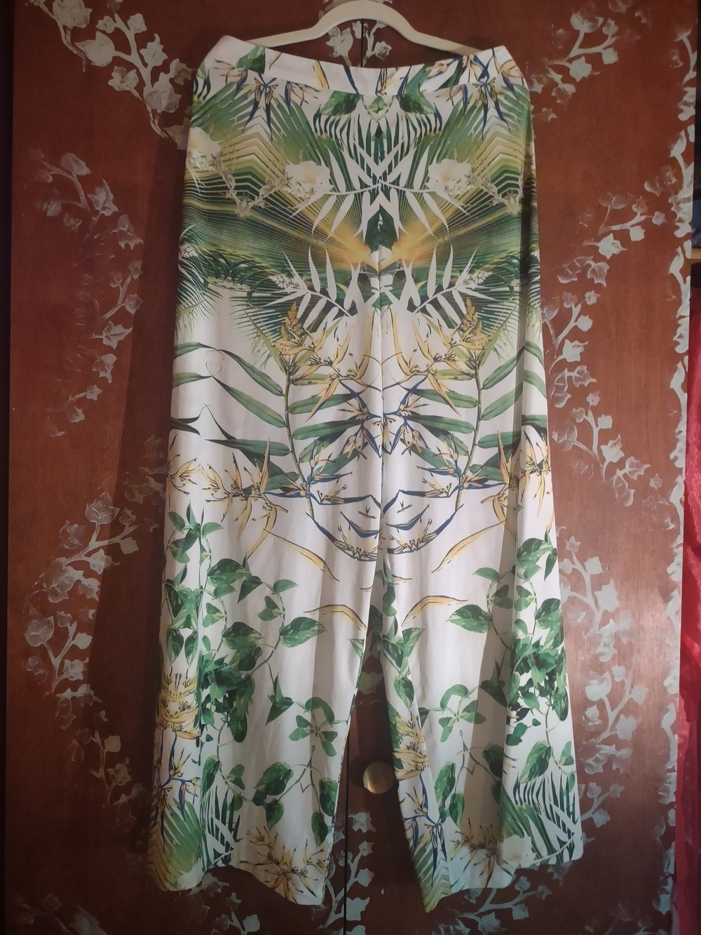 Tropical Green Wide-Leg Pants - Picture 3 of 3